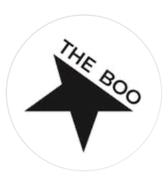 Logotipo original de The Boo, estrella con el nombre inclinado